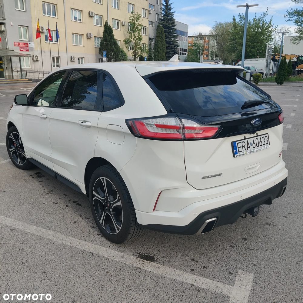 Ford Edge - 4