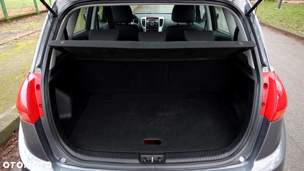 Kia Venga 1.6 M - 32