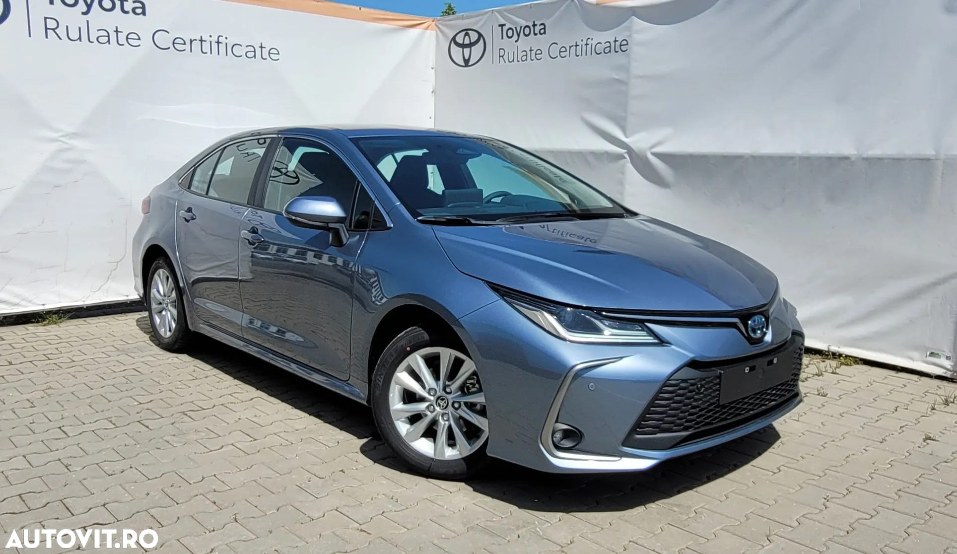 Toyota Corolla 1.8 HSD Business - 8
