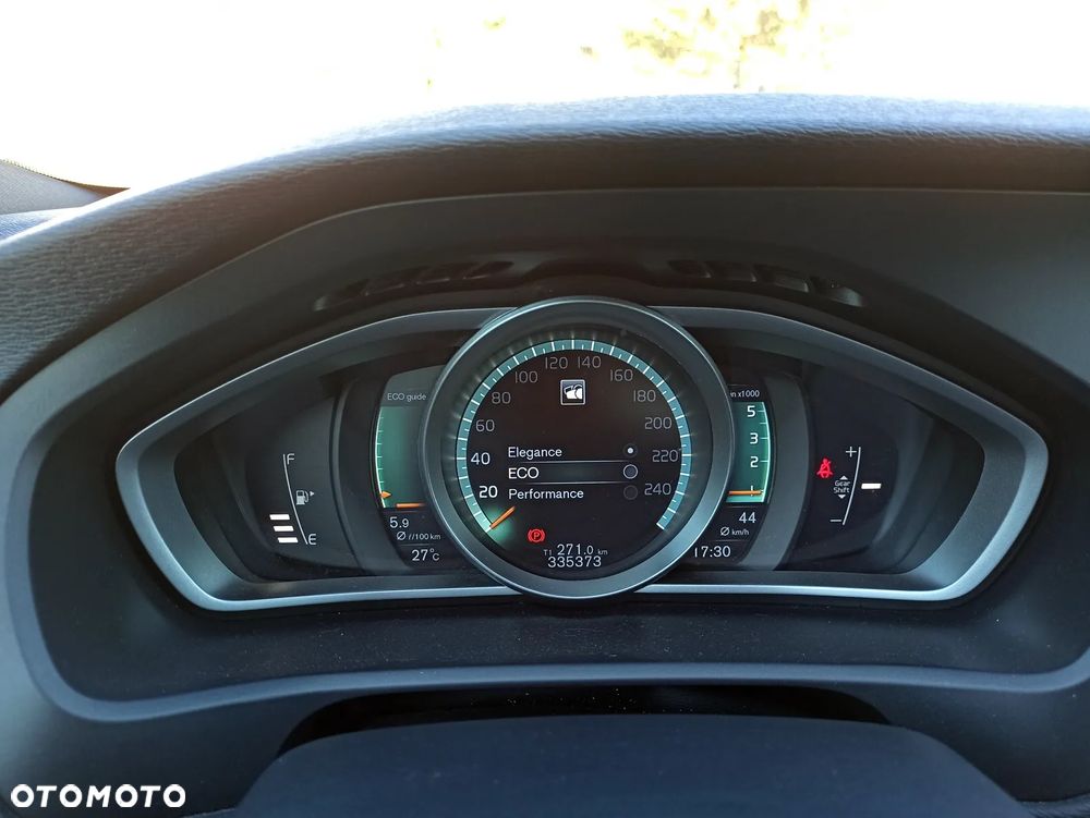 Volvo S60 D2 - 38