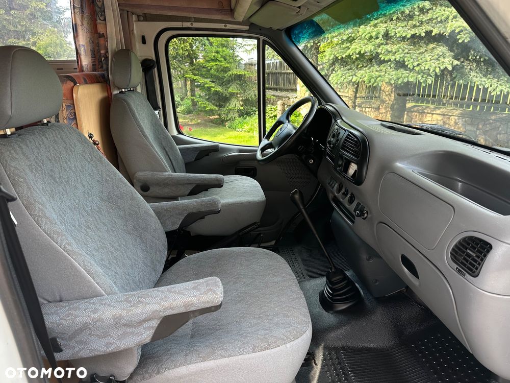 Ford Transit - 27