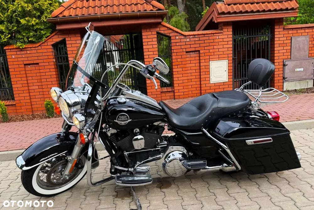 Harley-Davidson Touring Road King - 16