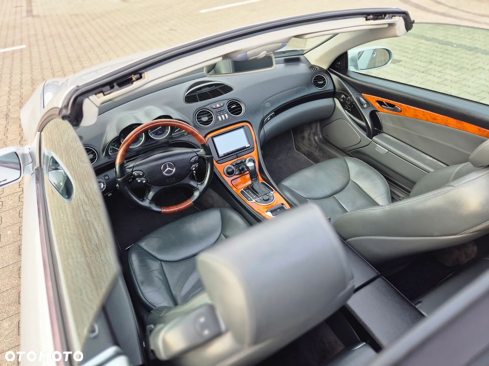 Mercedes-Benz SL - 30