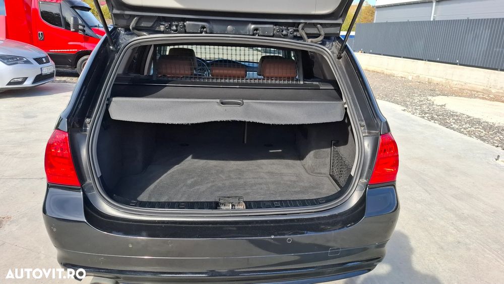 BMW Seria 3 2011 photo 5