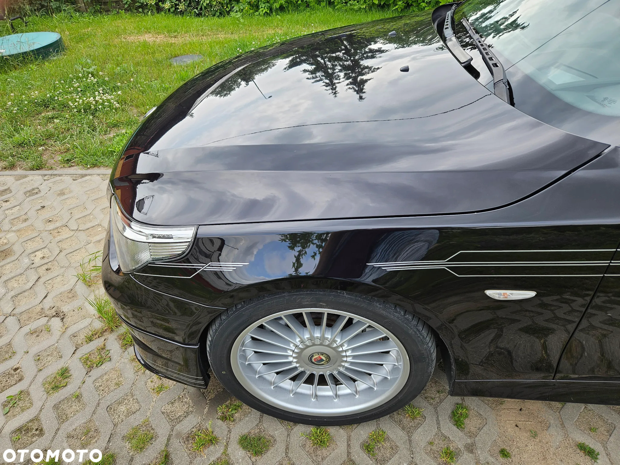 BMW Seria 5 550i - 12