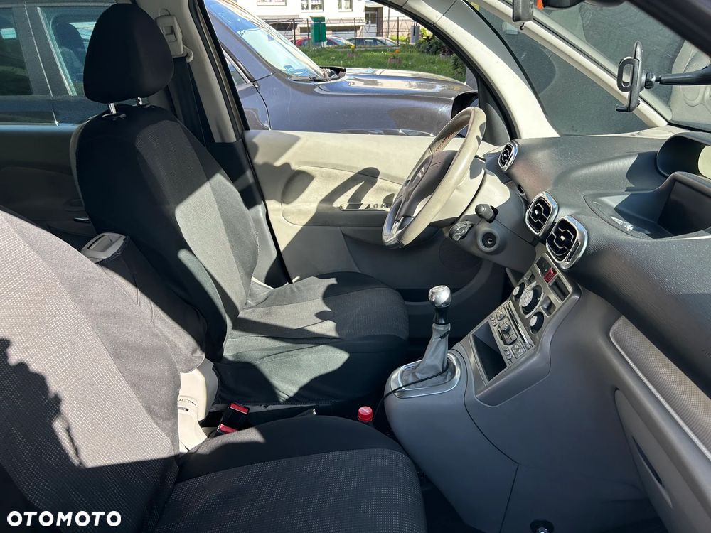 Citroën C3 Picasso 1.6i Exclusive - 2