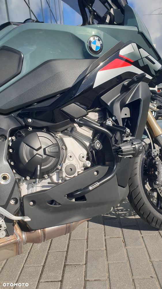 BMW XR - 7
