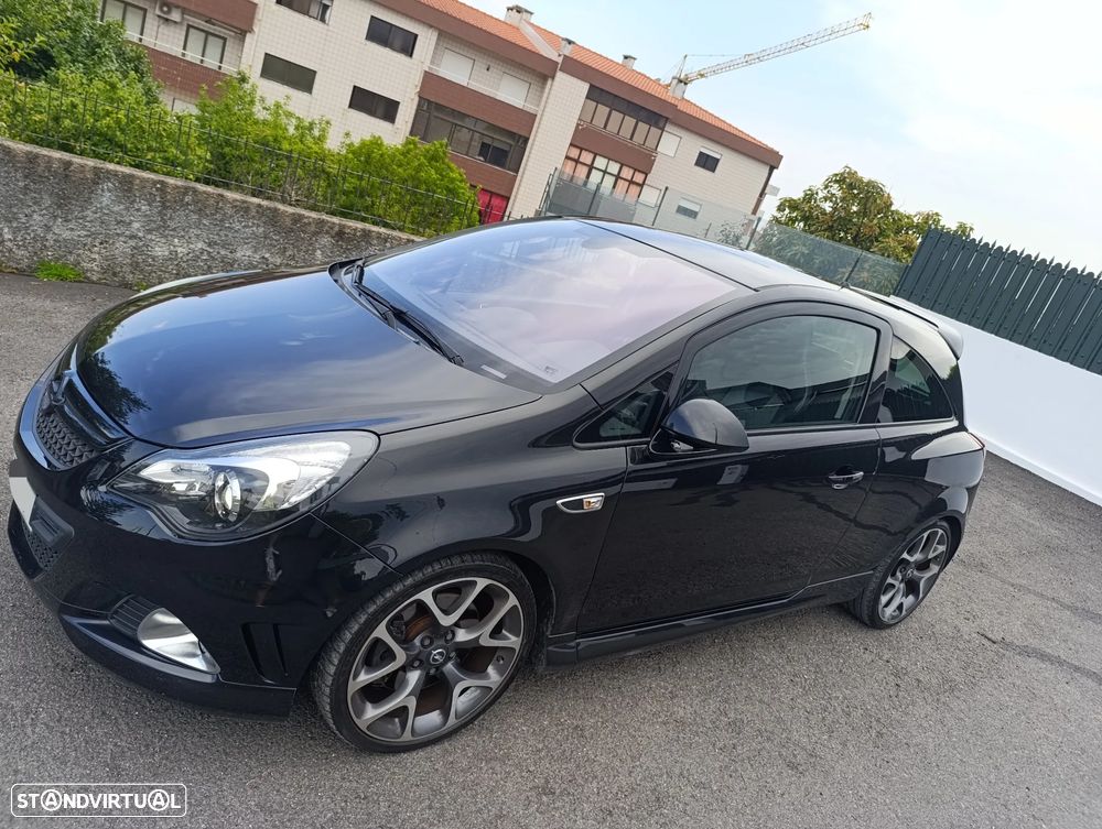 Opel Corsa 1.6 Turbo OPC - 1
