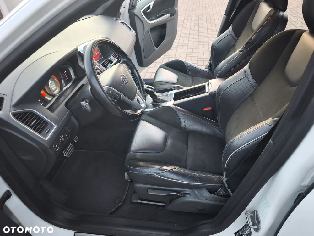 Volvo XC 60 D4 Geartronic Summum - 23