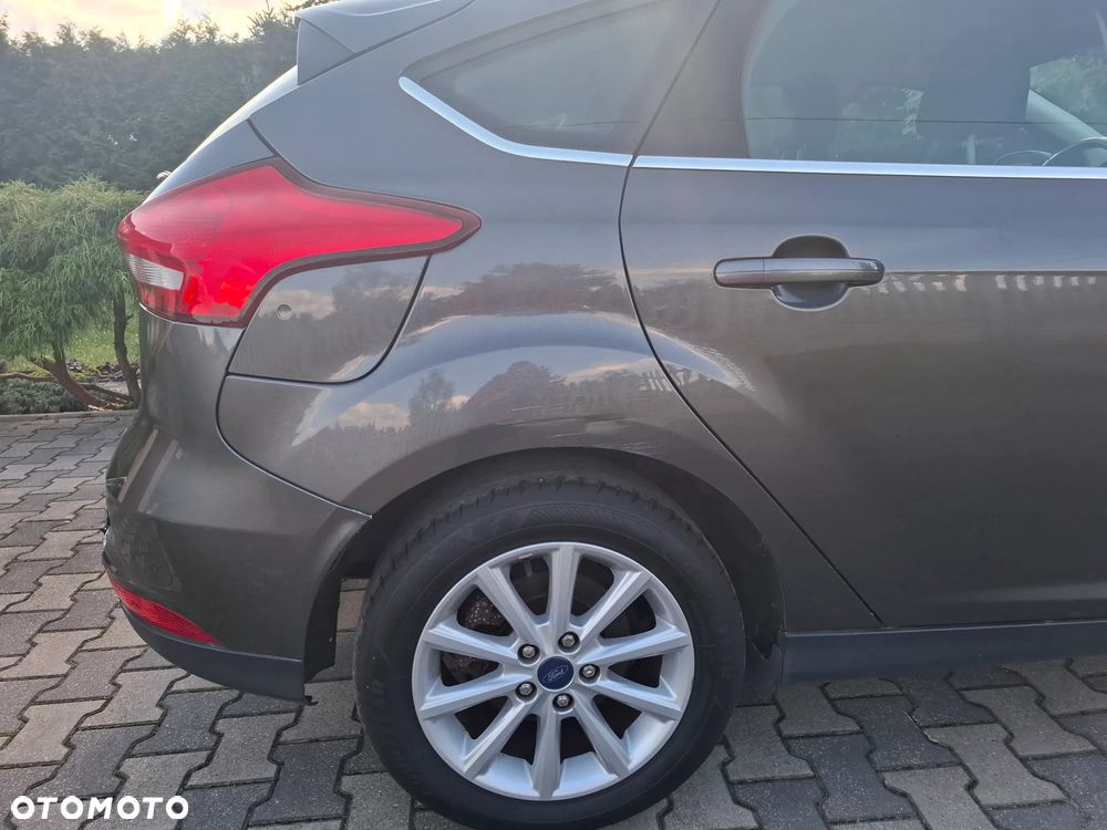 Ford Focus 1.5 EcoBlue Start-Stopp-System TITANIUM - 13
