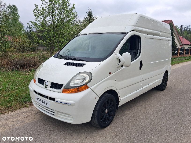 Renault Trafic - 1