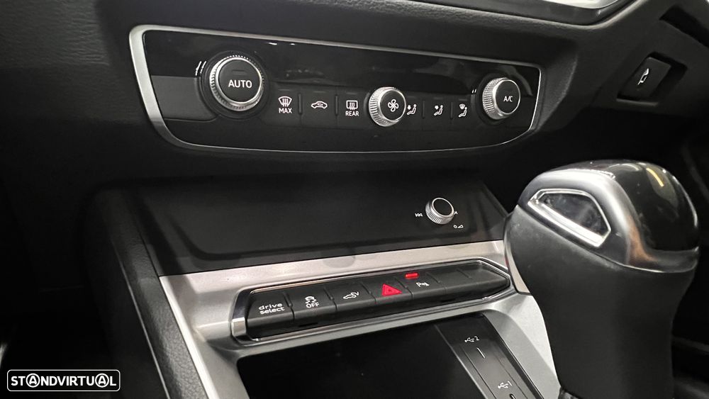 Audi Q3 45 TFSIe S tronic - 36