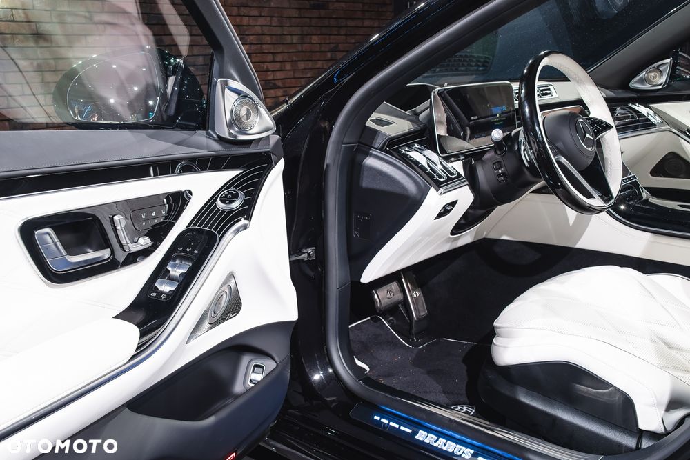 Mercedes-Benz Maybach Klasa S 680 4-Matic - 17