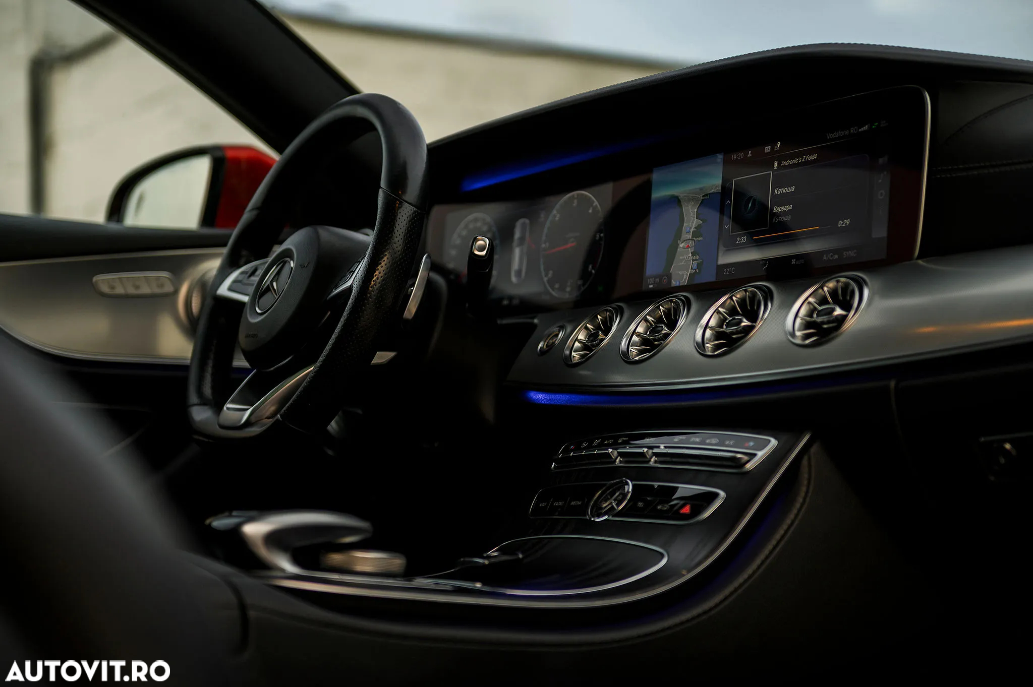 Mercedes-Benz E 220 d Coupe 9G-TRONIC AMG Line - 23