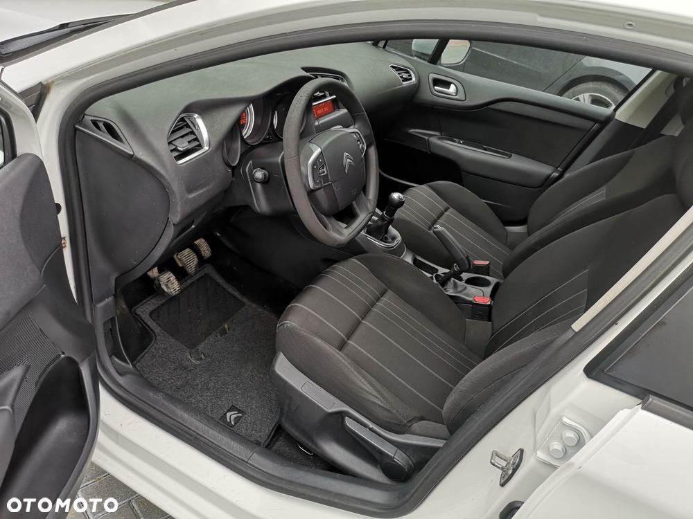 Citroën C4 1.6 HDi Attraction - 21