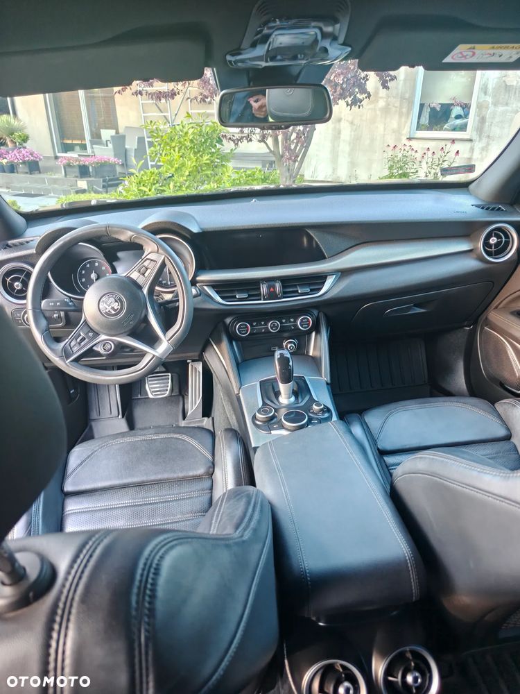 Alfa Romeo Stelvio - 7