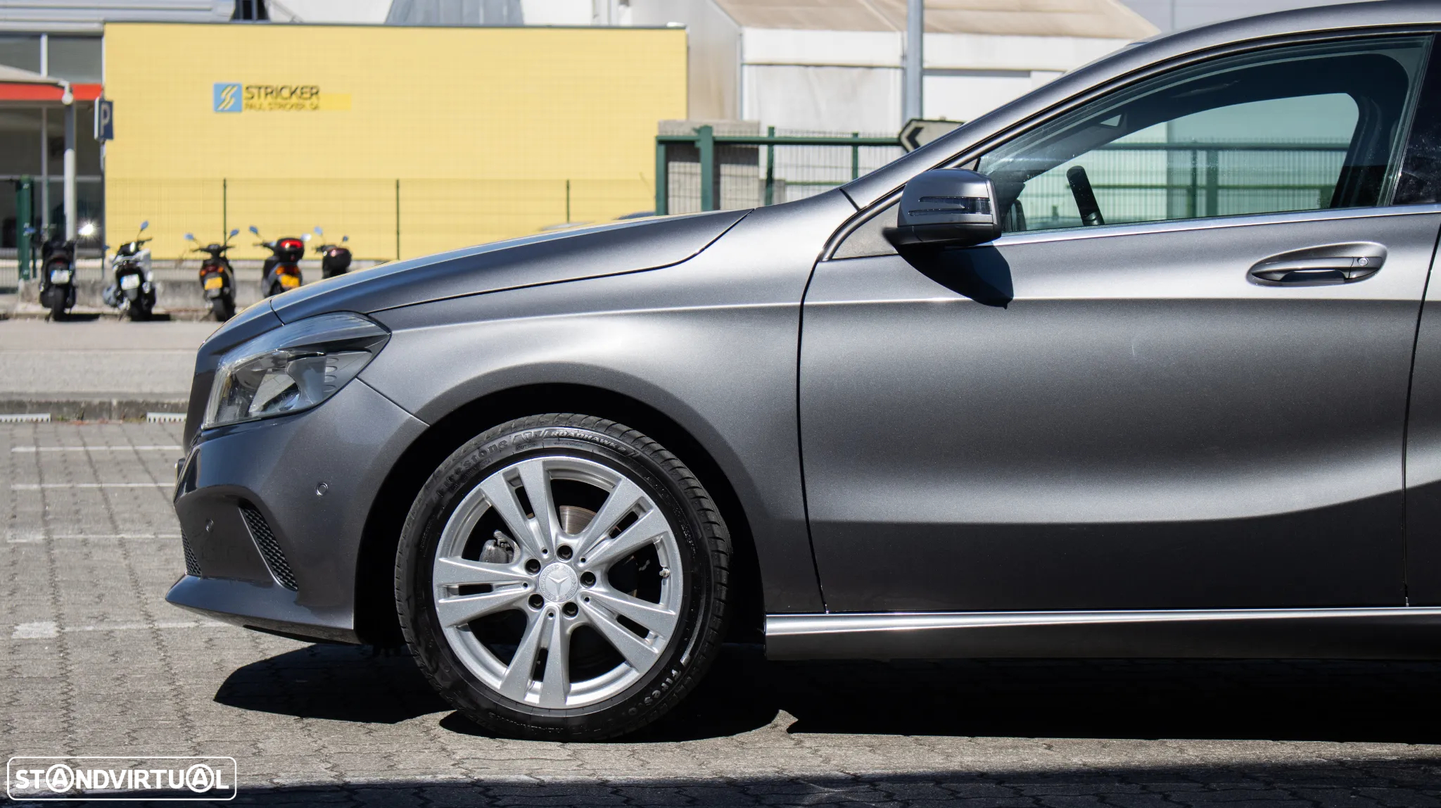 Mercedes-Benz A 180 - 9