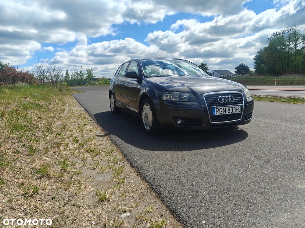 Audi A3 Sportback 1.6 Ambiente - 2