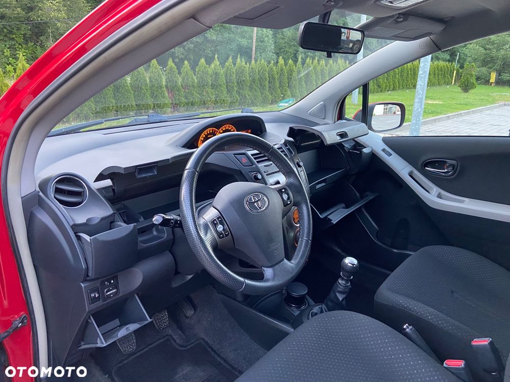 Toyota Yaris 1.33 Prestige - 17