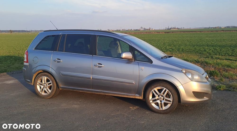 Opel Zafira - 3