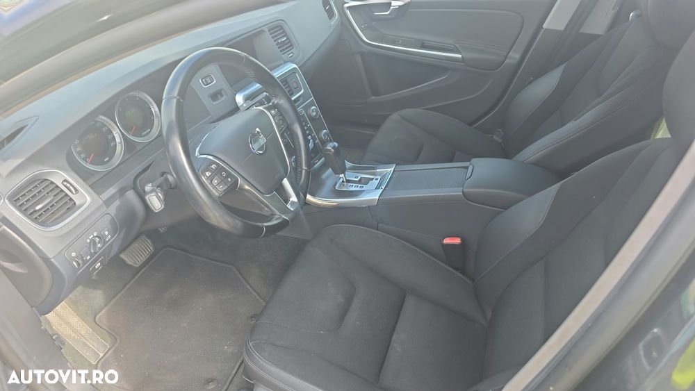 Volvo S60 D3 Start-Stop Basic - 9