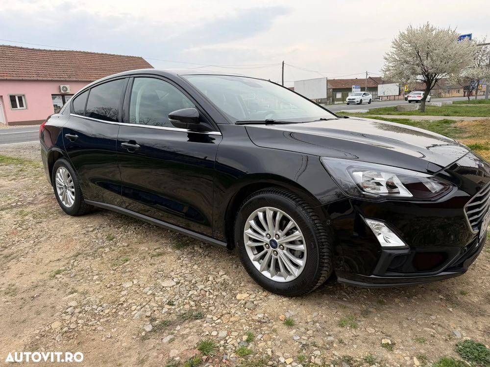 Ford Focus 1.5 EcoBlue Titanium Business - 1
