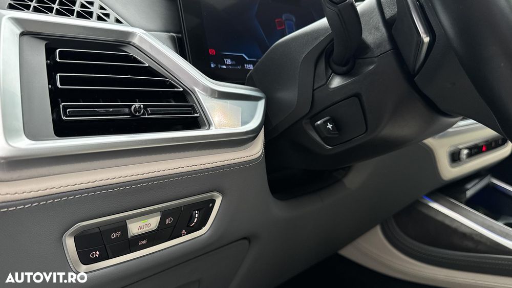 BMW X7 - 30
