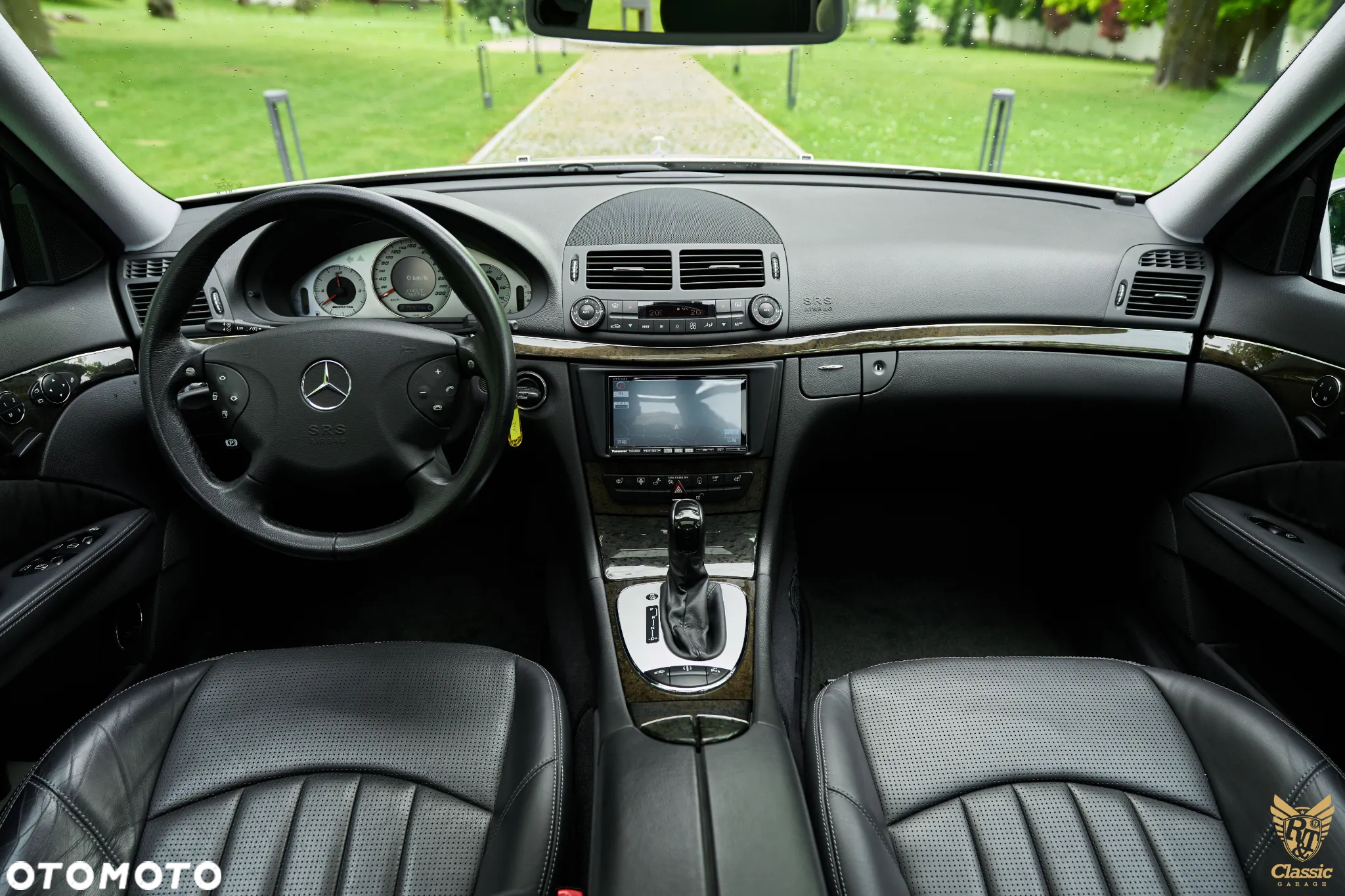 Mercedes-Benz Klasa E 55 AMG - 19