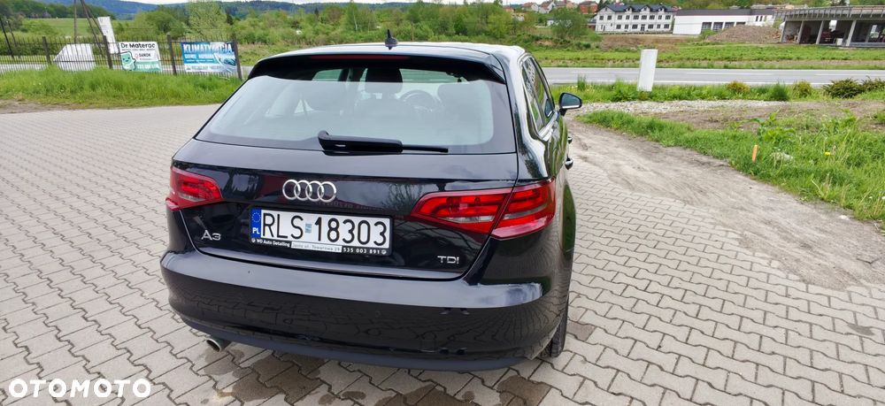 Audi A3 Sportback 1.6 TDI Ambiente - 12