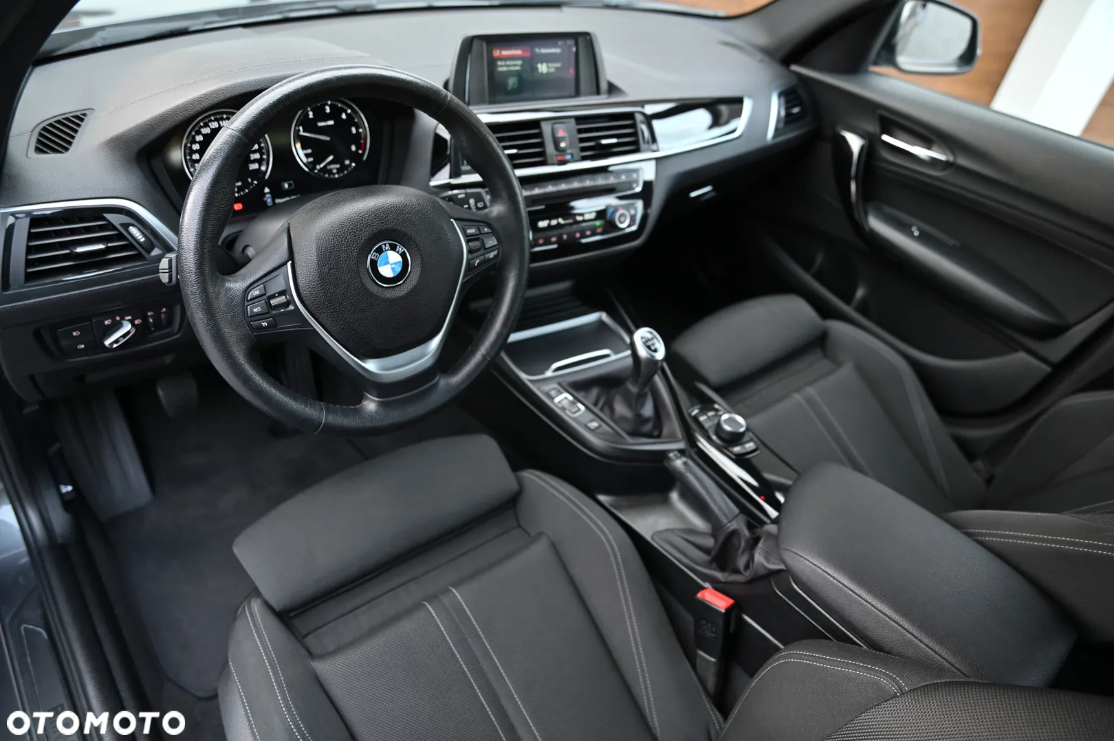 BMW Seria 1 - 22