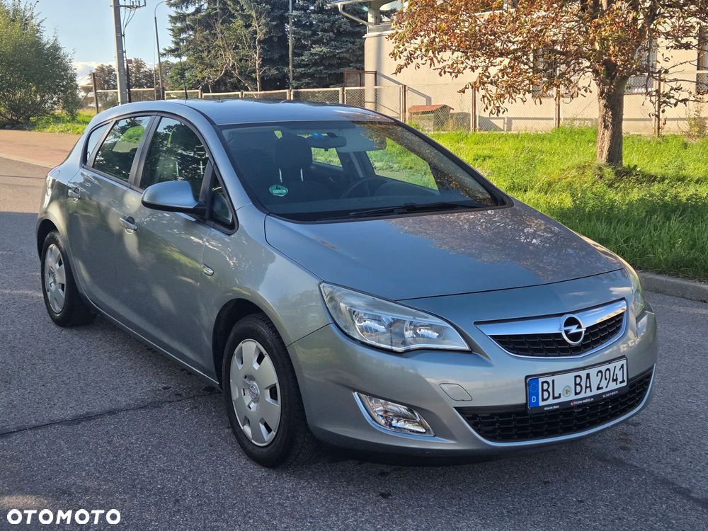 Opel Astra 1.6 - 4