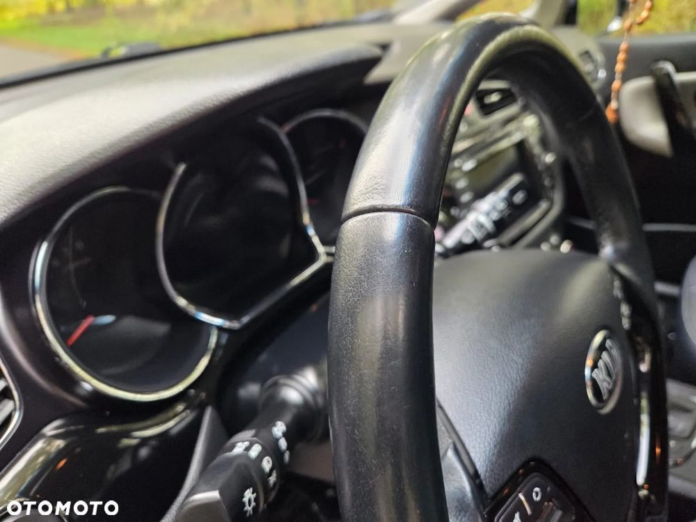 Kia Ceed 1.6 GDI SW DCT Platinum Edition - 22