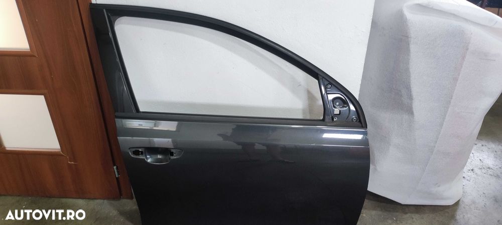 Usa dreapta fata volkswagen vw golf 6 hatchback an 2010 cod culoare LA9W - 1