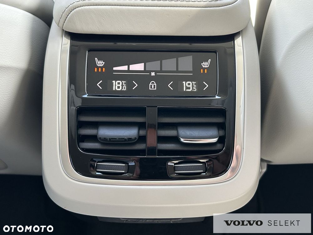 Volvo XC 60 - 31