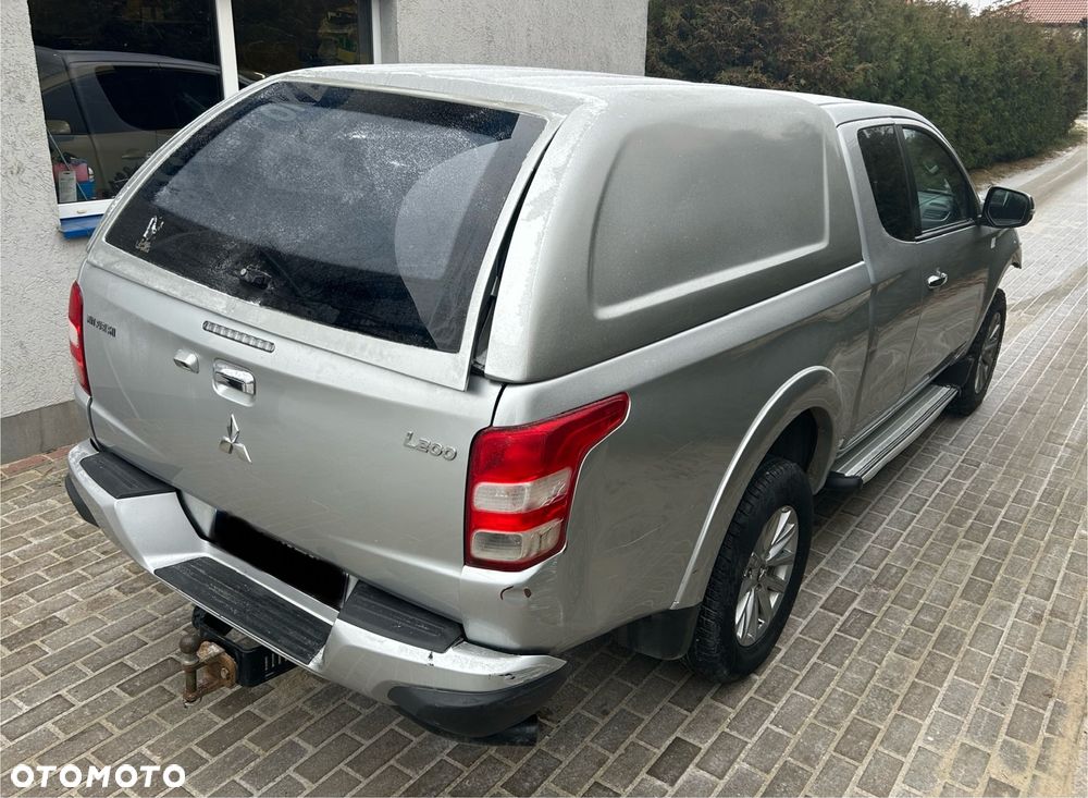 Mitsubishi L200 Pick Up 4x4 S&S Club Cab Diamant Edition - 11