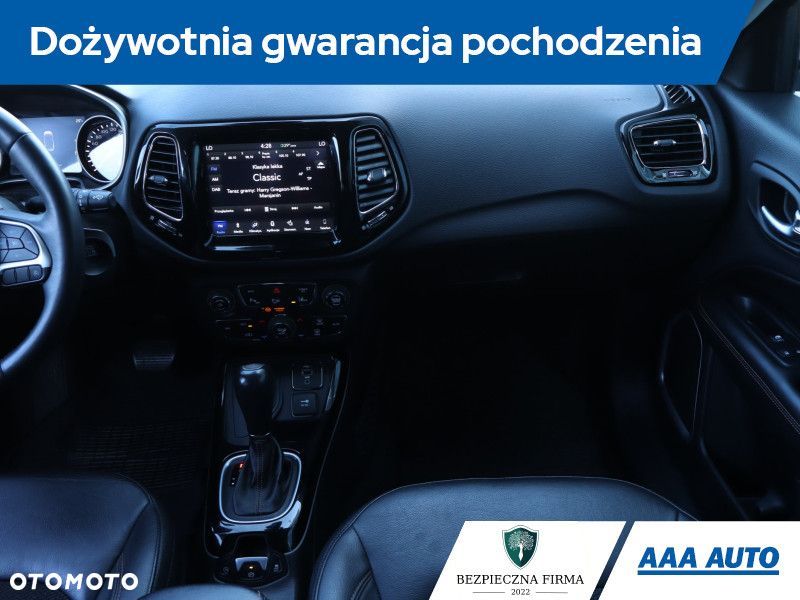 Jeep Compass - 10