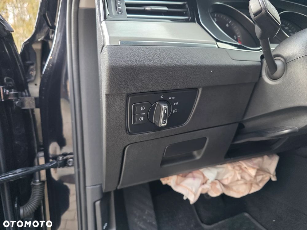 Volkswagen Passat 2.0 TDI EVO Elegance DSG - 12