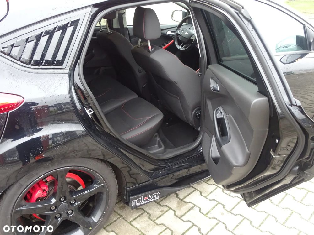 Ford Focus 2.0 TDCi ST-Line Red ASS - 13