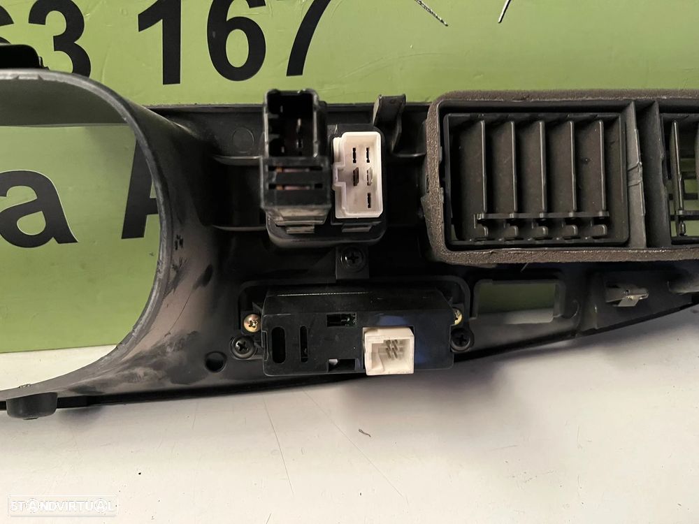 Ford Ranger / Mazda B2500 MOLDURA TABLIER QUADRANTE - G136 - 5