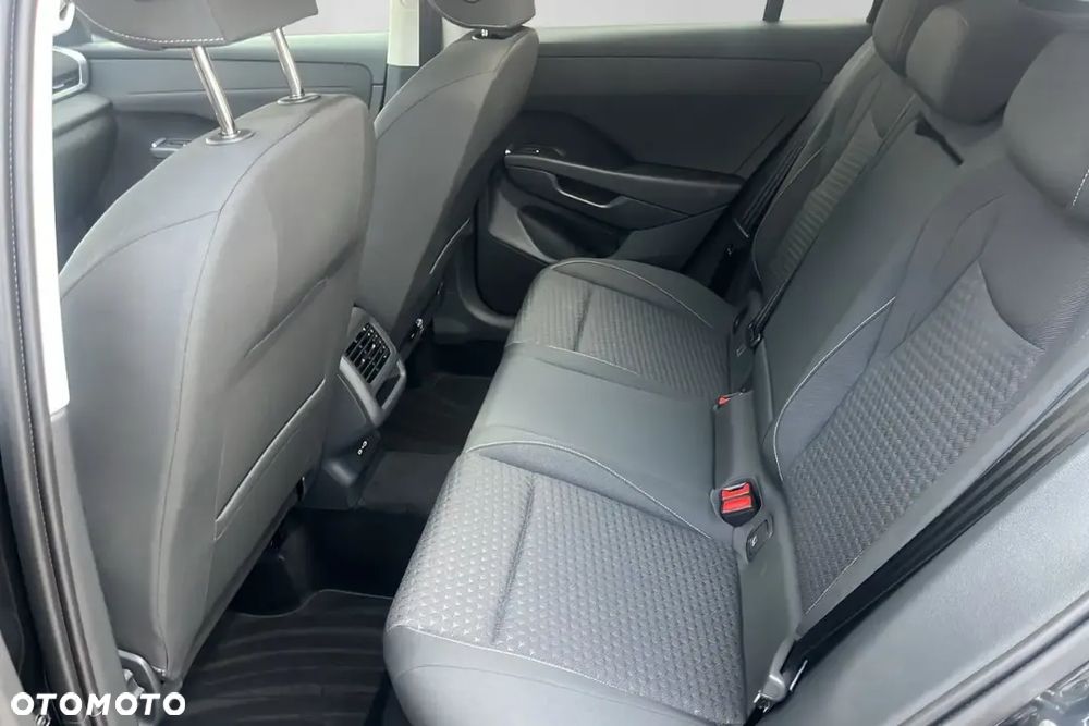 Volkswagen T-Roc - 7