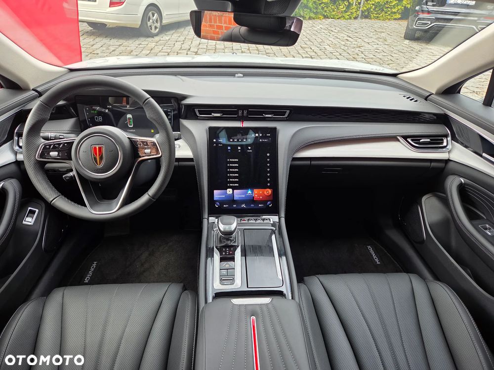 Hongqi H5 2.0T Comfort - 12