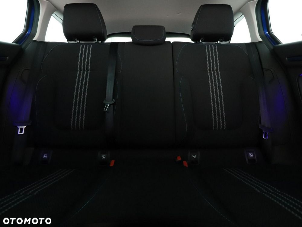 Renault Megane ENERGY TCe 205 EDC GT - 19