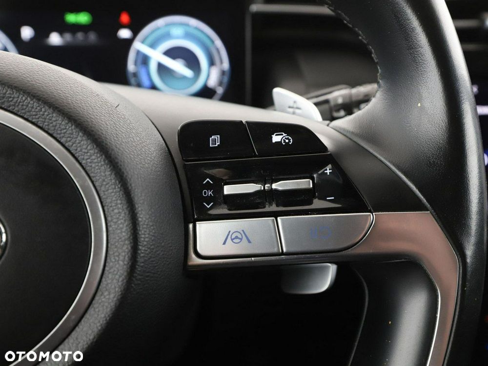 Hyundai Tucson 1.6 T-GDi HEV Executive 2WD - 33