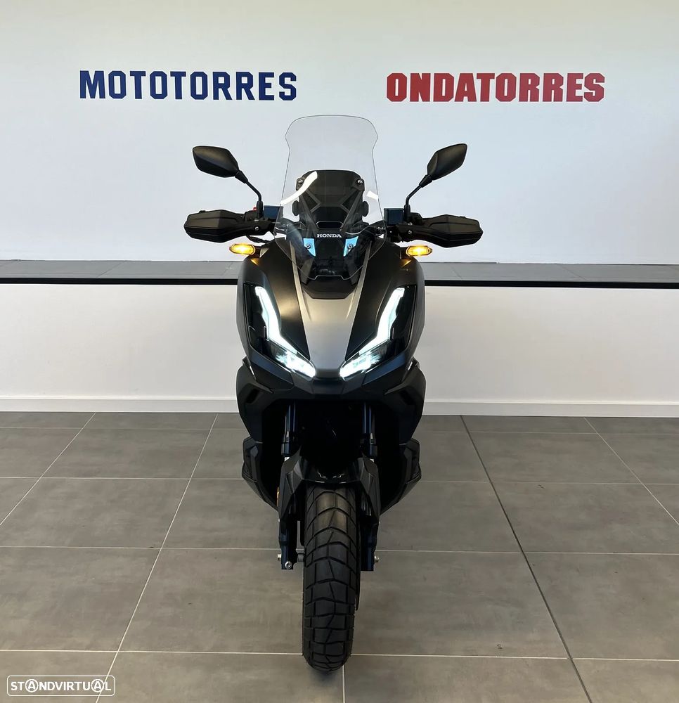 Honda ADV 350 SE - 4