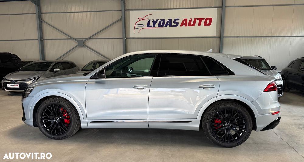 Audi Q8 - 2