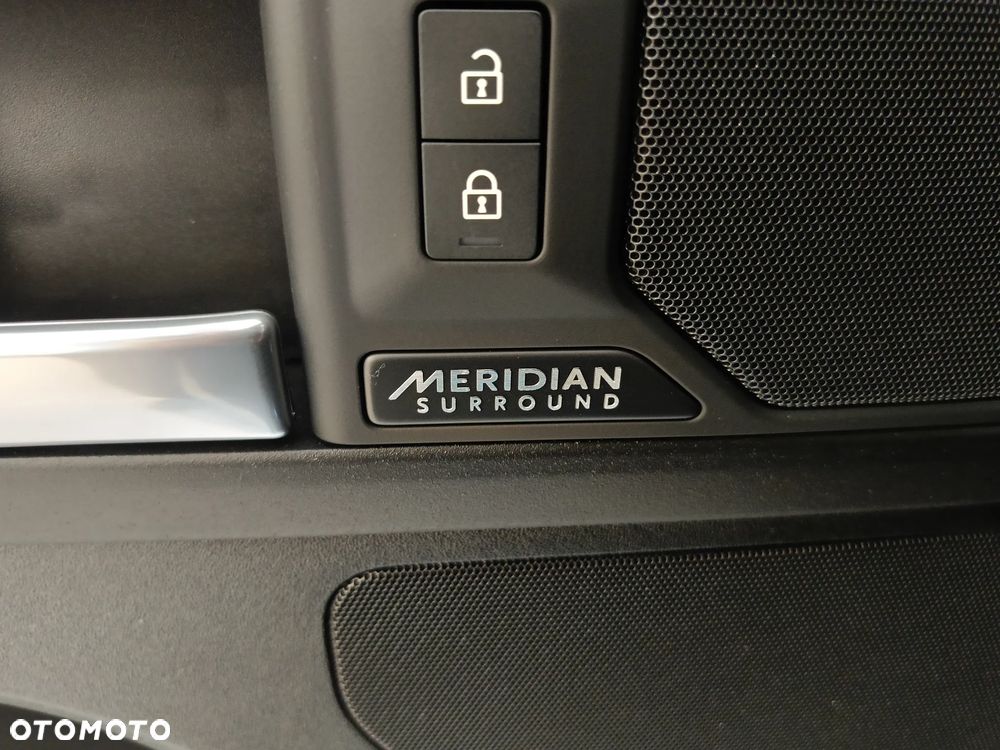 Land Rover Defender 5.0 P500 V8 - 31