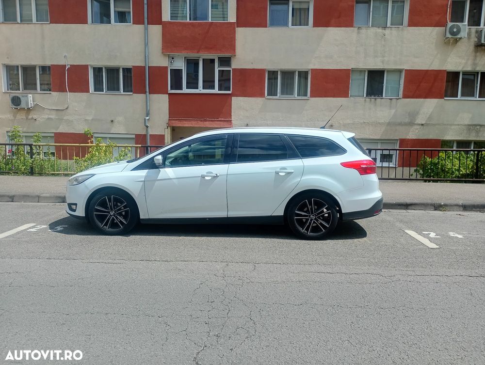 Ford Focus 1.5 TDCi ST-Line - 14