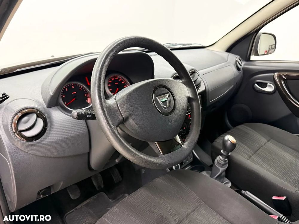 Dacia Duster 1.6 16V 4x4 - 16