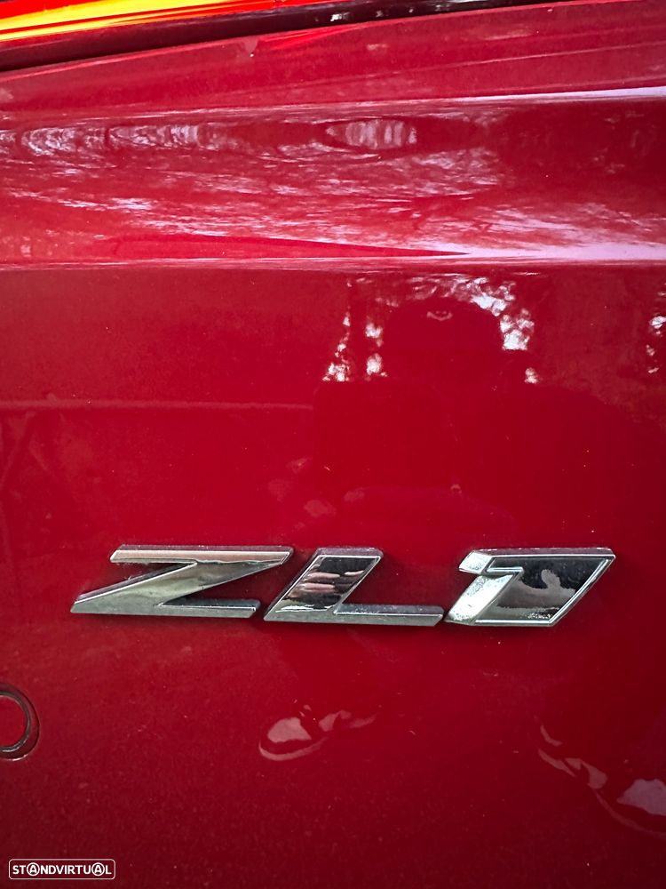 Chevrolet Camaro ZL1 - 15