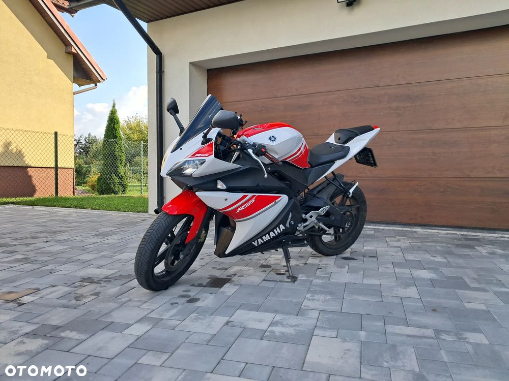 Yamaha YZF - 1